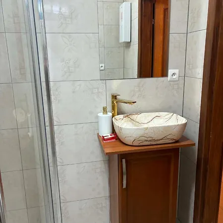 Swierkowy Zakatek * Backa Huta